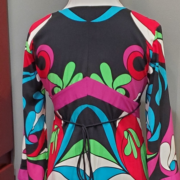 🍎2 Items/$12 Nicole vibrant bell sleeve Boho style dress size 6 - Picture 4 of 7